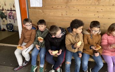 Petits et grands, ensemble